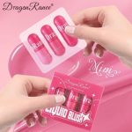 نمای پک سه‌رنگ تینت لب و گونه دراگون رانی Dragon Ranee در دست