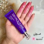 نمای کرم صورتی‌کننده بیوآکوا در دست